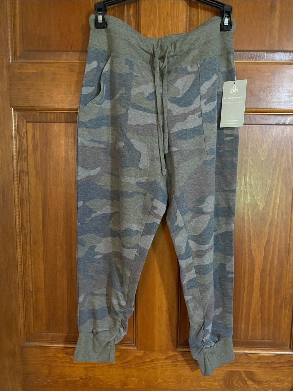 NWT Women's Camo Drawstring Joggers - Olive Camo